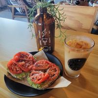 Avocado Toast & an iced Lemon Love draft coffee at Fluid Coffeebar in Valparaiso