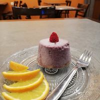 Raspberry mini cake at The Sister in Brussels