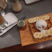 Peanut foster at The Sister in Brussels