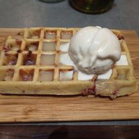 Raspberry white chocolate waffle at The Sister in Brussels