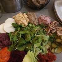 Vegan antipasti with extra bread at The Sister in Brussels