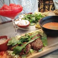 Soupe du jour, falafels sésame at The Sister in Brussels