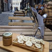 Peanut butter and banana waffle outside at The Sister in Brussels