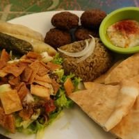 Mixt vegetarian plate at Al Arz Delicias Arabes in Riohacha