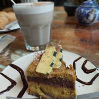 latte und kuchen at Marae - Kaffee & Zauberei in Luebeck