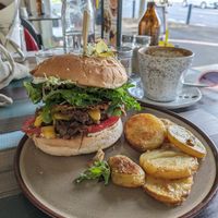 V.I.P. burger 🤘🏼 at Particle Cafe in Avondale Heights