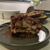 Caramel tiramisu 😡 at Stem & Glory in Cambridge