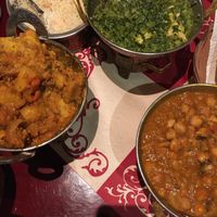 Aalu gobi, tofu palak, chana massala at Taj Mahal in Willingen Upland