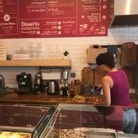 menu at Hank Vegan Pizza in Paris