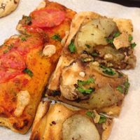 Pizza ❤️ at Hank Vegan Pizza in Paris