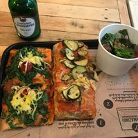   at Hank Vegan Pizza in Paris