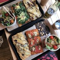 Beautiful vegan pizza!!! at Hank Vegan Pizza in Paris