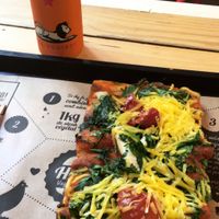 Pizzaaaaa at Hank Vegan Pizza in Paris