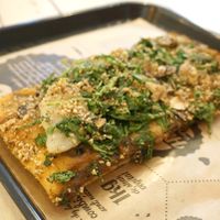 Pizza at Hank Vegan Pizza in Paris