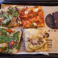 All 4 pizzas at Hank Vegan Pizza in Paris
