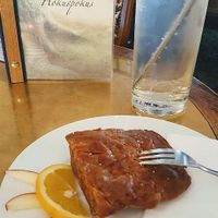 Carrot cake and elderflower soda at Hokuspokus in Innsbruck