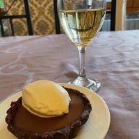   at Le Cheval Blanc  in Saint-antonin-noble-val