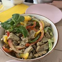 Seitan con pimientos y patatas  at Suka in Suances