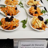 Canapés at Villa Vegana in Brasilia