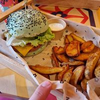  at Flower Burger in Monza