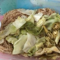 Takeaway vegetarian bee hoon with cabbage only at Su Shi Yuan 素食园 - Tampines in East Singapore