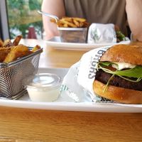 Vegan meal at Friends & Brgrs in Helsinki