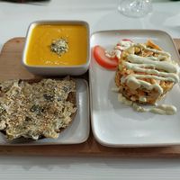 Menu of the day / Starter / Combo plate with toast with aubergine paté + creamed carrot + Olivier salad at Natu in Santander