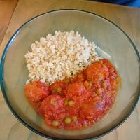 Albóndigas con tomate y arroz at Natu in Santander