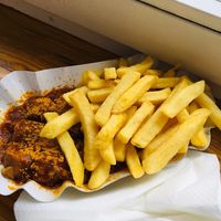 Vegan Curry Fries at Schmitt Foxyfood in Hamburg