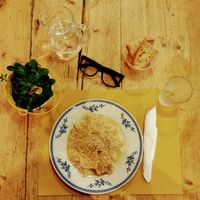 😋 Walnut sauce and ravioli pasta. at In Pasta in Lucca