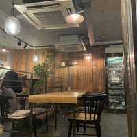 Cozy interior   at Slunch Factory - 슬런치 팩토리 in Seoul