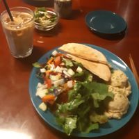 The maroccan salad with hummus at Slunch Factory - 슬런치 팩토리 in Seoul