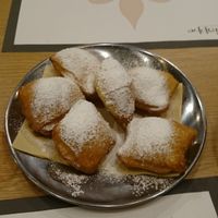 Beignet!!!!! My family loves it so much! But, unfortunately, this contains egg in them. :( at Lagniappe in Seongnam