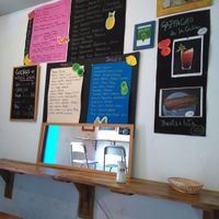 The wall menu at El Arbolito in Cordoba