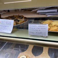 Más cositas at Pasticceria Ponte delle Paste in Venice