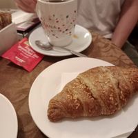 Vegan croissant with jam filling & black tea ☕ at Pasticceria Ponte delle Paste in Venice