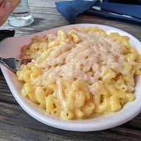 Vegan mac at Black & Blue in Easton