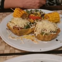 Enchenada's met salade en gegrilde mais at Yucatan in Leeuwarden