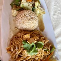 Lunch combo: pad thai(veganized) and mix veggie with tofu at Bunn Thai Bistro in Grover Beach