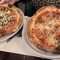 Delicious vegan pizza   at Origano Campo de' Fiori in Rome