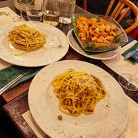 Carbonara veg, Cacio e Pepe veg e Insalata con pollo vegetale at Origano Campo de' Fiori in Rome