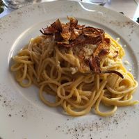 Cacio e pepe veg con carciofi fritti at Origano Campo de' Fiori in Rome