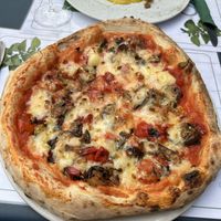 Pizza mit Saisongemüse  at Origano Campo de' Fiori in Rome