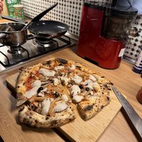 We opted for a take out pizza (since we have a baby and dinner is dificult for us). There was no problem and it was quick.  at Origano Campo de' Fiori in Rome