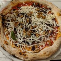 Origano pizza - vegan mozarella and walnuts at Origano Campo de' Fiori in Rome