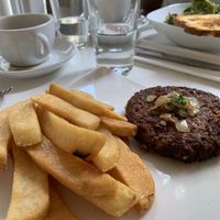 Steak frites at Delice & Sarrasin in New York City
