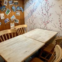 Kat’s Kitchen: Seating area at Plant by Kat's Kitchen in Keswick