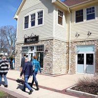 Doughcracy on 3rd St at Doughocracy in Geneva