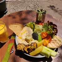 Hummus platte at ATAYA in Berlin