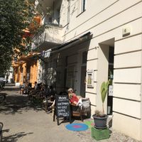 Outdoor seating at ATAYA in Berlin